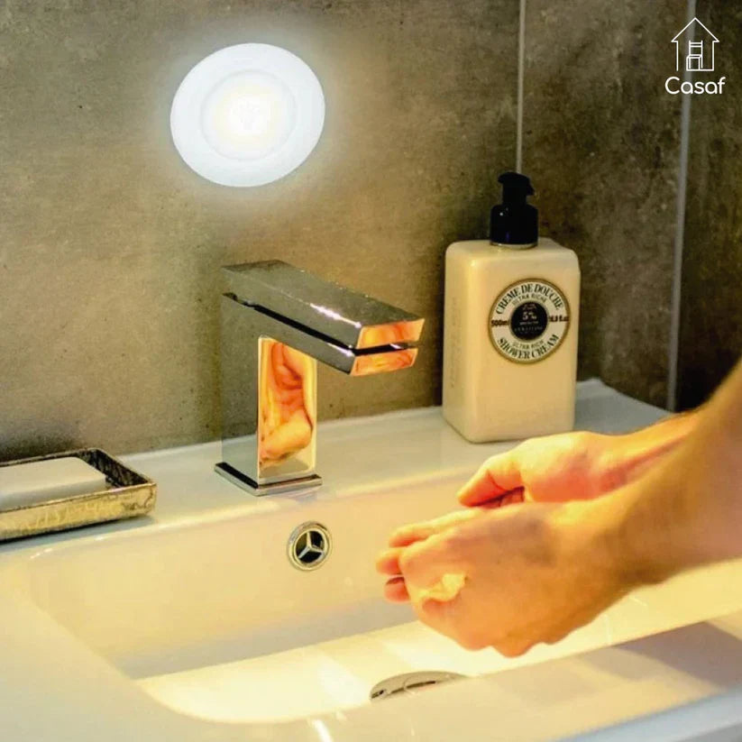 3 x PATHLED™ - Ya no es necesario agujerear la pared para tener luz. (Incluye mando a distancia GRATIS).